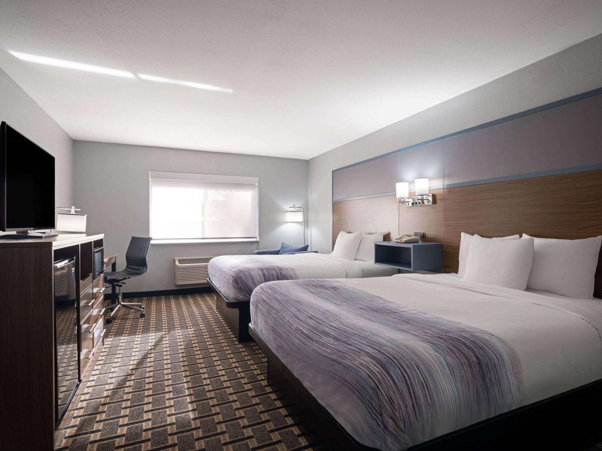Americinn By Wyndham Woodstock Il Eksteriør bilde