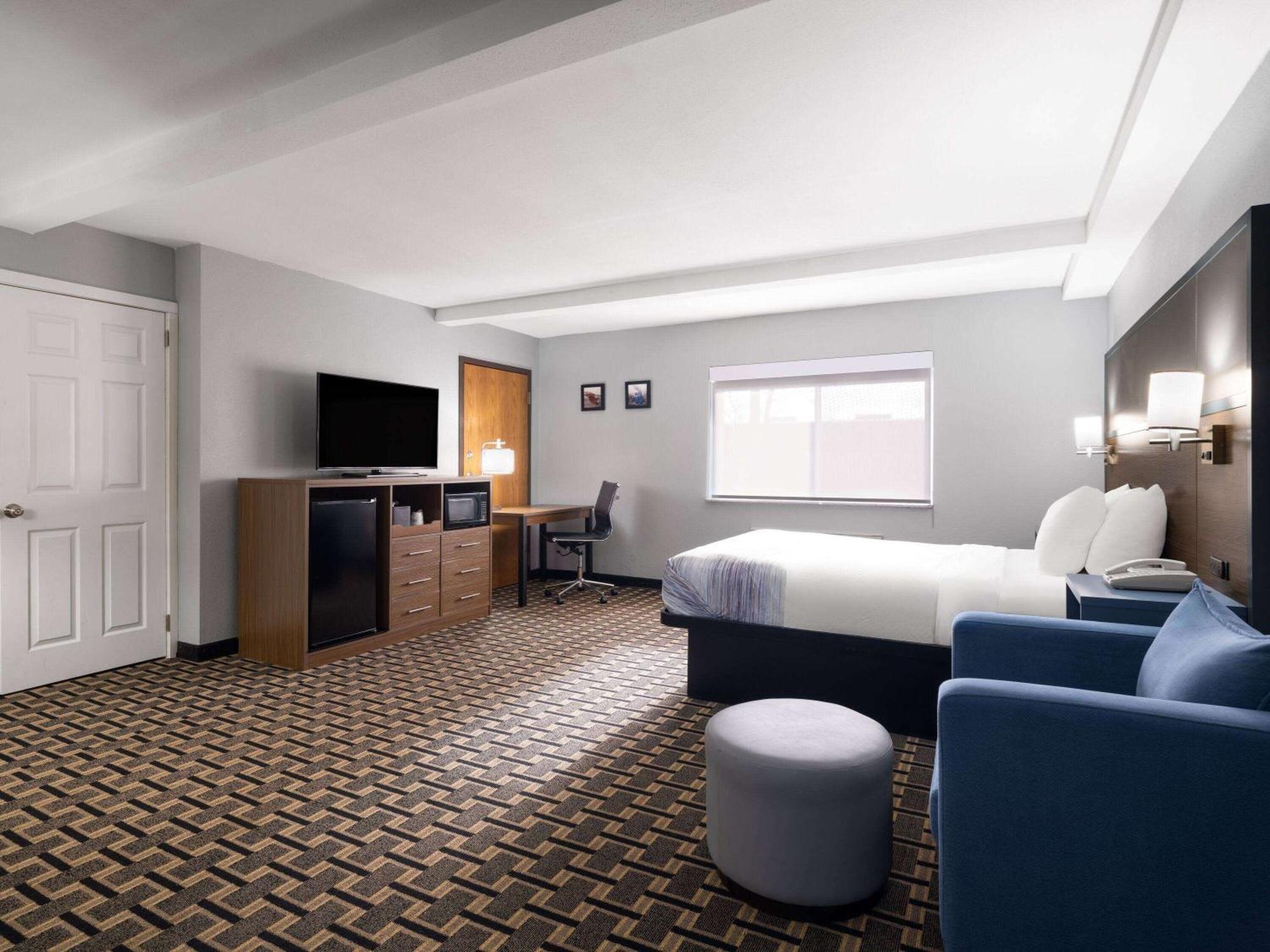 Americinn By Wyndham Woodstock Il Eksteriør bilde